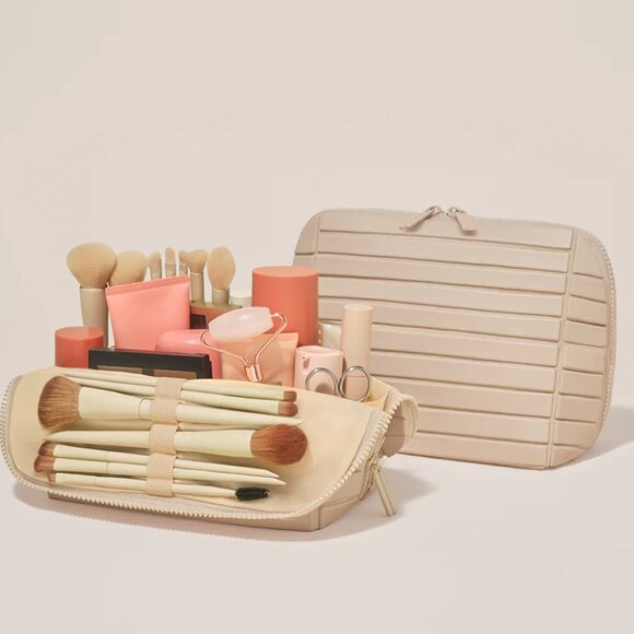 NWT Parallelle Medium Champagne Traveller Make-up Bag - Picture 3 of 6